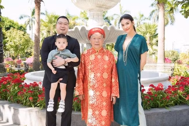 Connor có gương mặt sáng khiến mọi người có thiện cảm ngay ánh nhìn đầu tiên.