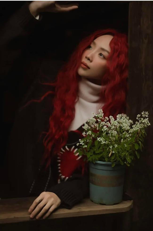 còn hiện tại, Tóc Tiên chưa có chia sẻ chính thức nào về vấn đề này. - Ảnh: FBNV.