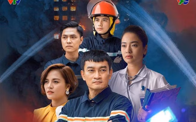 Đoàn phim "Lửa Ấm" đã nhận được nhiều sự hỗ trợ từ những người lính PCCC trong khi quay hình.