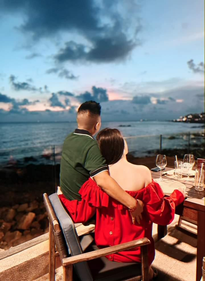 Bảo Thy và ông xã luôn dành nhiều thời gian bên nhau dù công việc của doanh nhân Phan Lĩnh rất bận rộn.