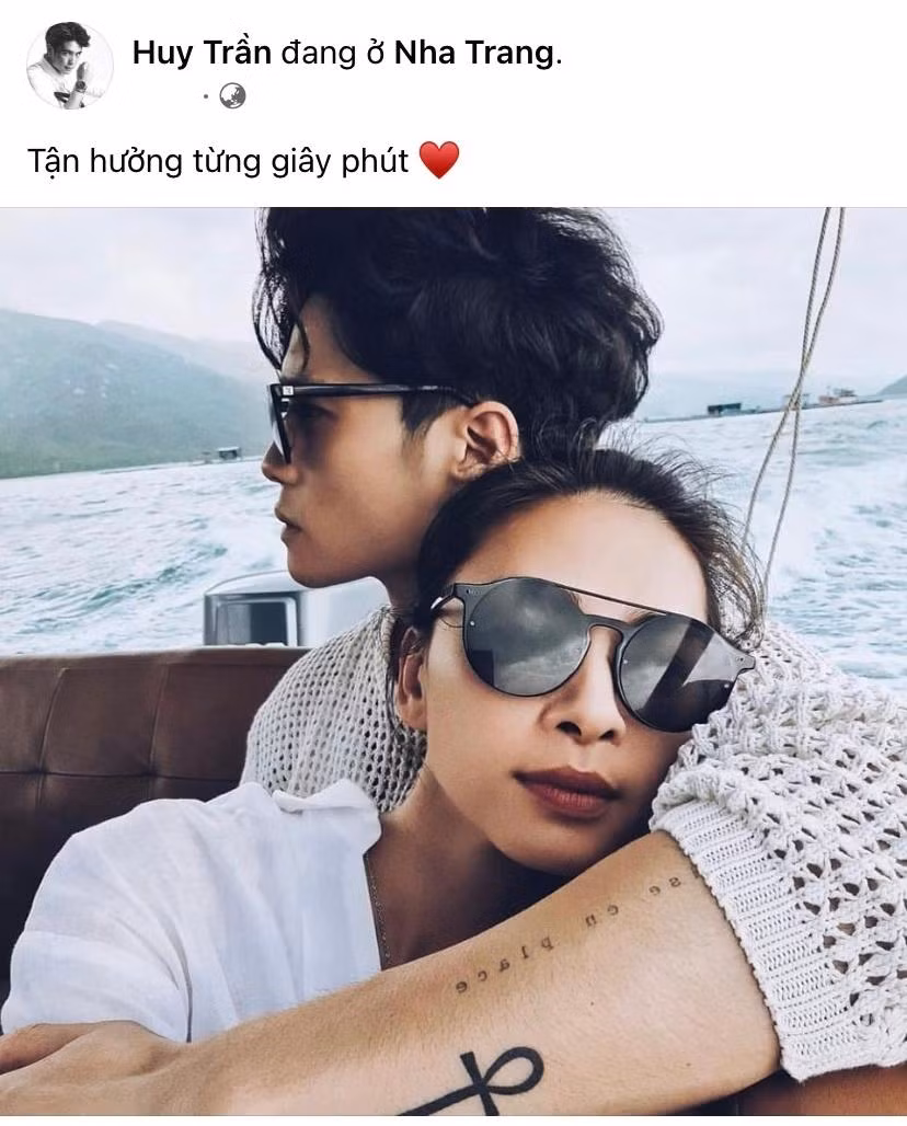 Huy Trần chia sẻ khoảnh khắc ngọt ngào bên Ngô Thanh Vân. - Ảnh: FBNV.