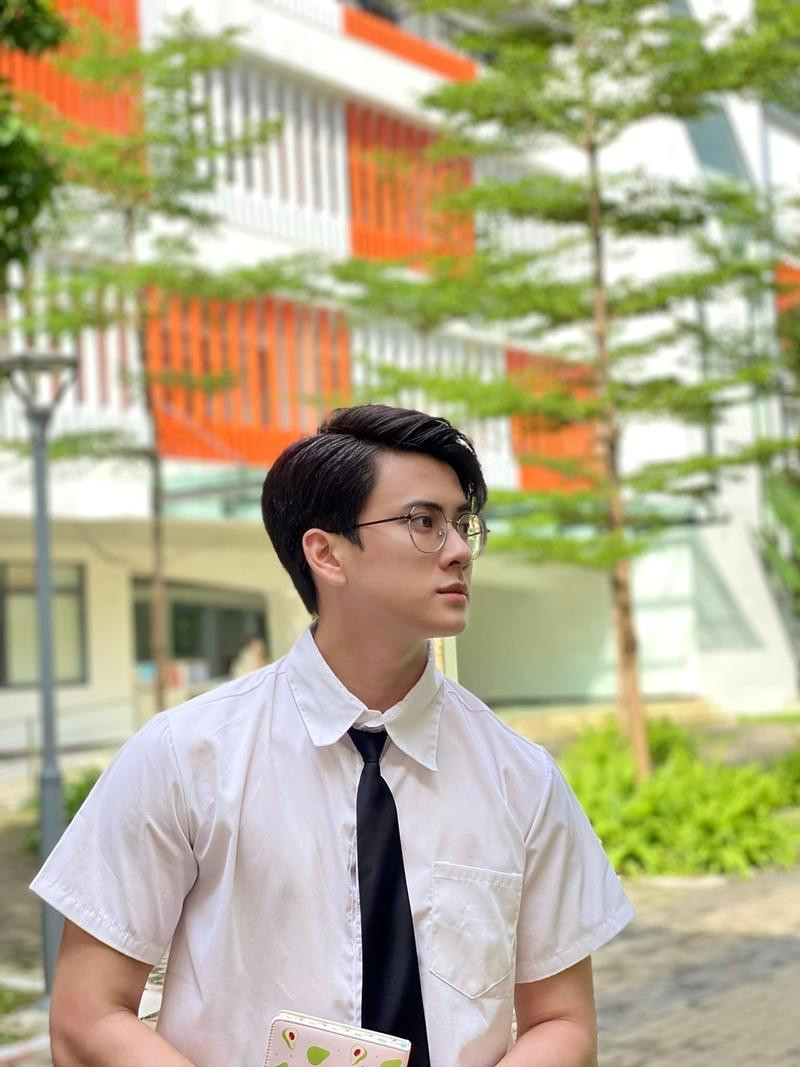 &quot;Áo trắng có làm em say nắng&quot;? - Ảnh: FBNV.