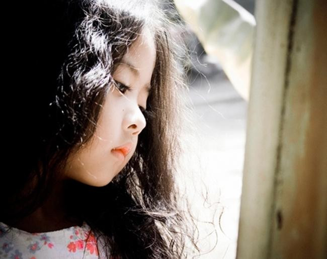 Đôi mắt đẹp của Hồng Nhung làm nhiều khán giả cảm mến.