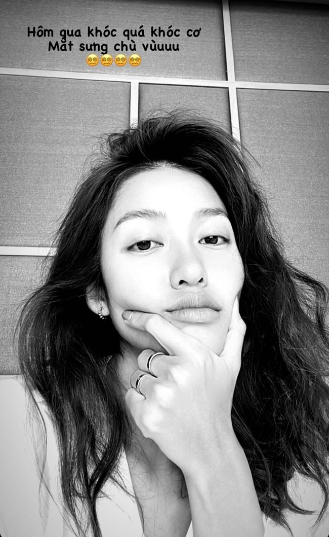 Khả Ngân gặp “sự cố bất đắc dĩ" ngay trước buổi lễ quan trọng của người chị thân thiết.