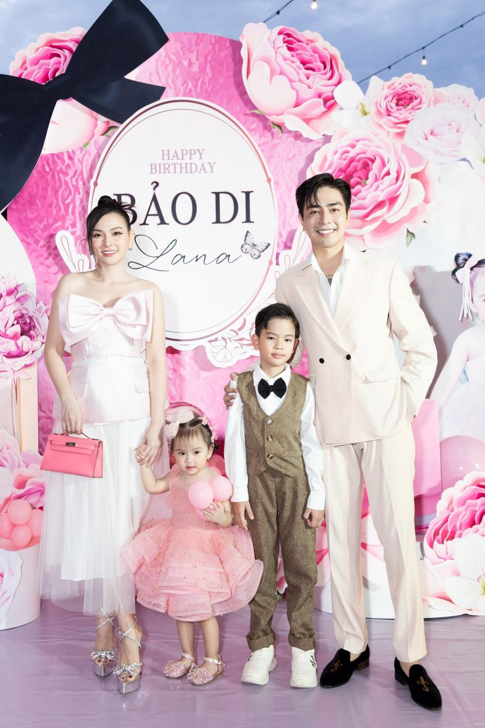 Thu Thủy từng tiết lộ con gái út là "cây hài" của gia đình cô.