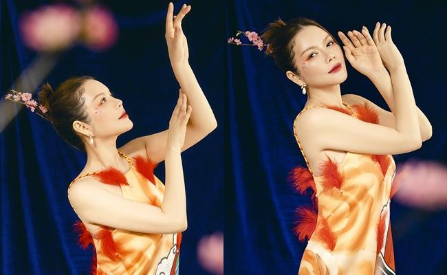 Lý Nhã Kỳ quyến rũ trong bộ ảnh ngày đầu năm.