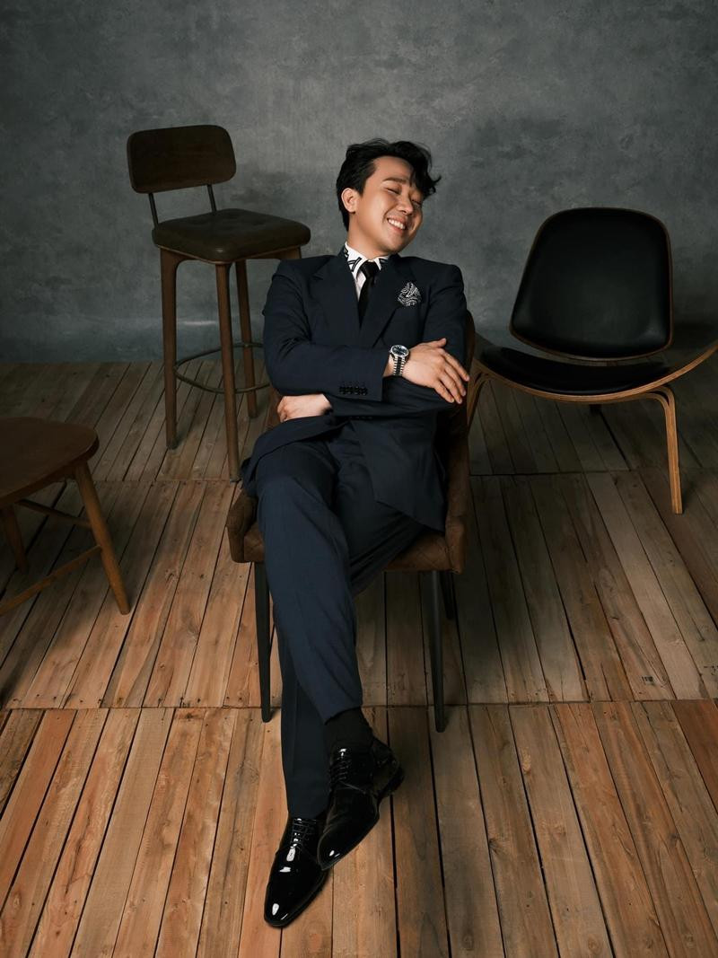 Nam MC khẳng định vợ chồng anh đang rất hạnh phúc nên những người tung tin đồn có thể bớt lo lại. - Ảnh: FBNV.