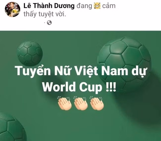 Ngô Kiến Huy vui mừng trước chiến thắng của đội tuyển bóng đá nữ.