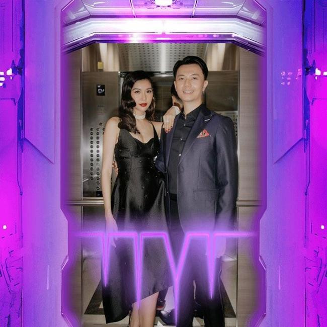 Thúy Vân được ông xã ủng hộ hết mức cho lần ra mắt này. - Ảnh: FBNV