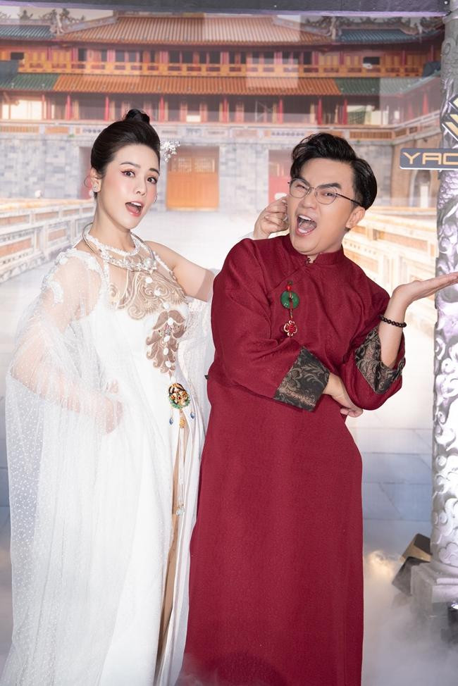 Chia sẻ của Nhật Kim Anh về đàn anh nhận được sự tán thành lớn từ các đồng nghiệp. Chia sẻ của Nhật Kim Anh về đàn anh nhận được sự tán thành lớn từ các đồng nghiệp.