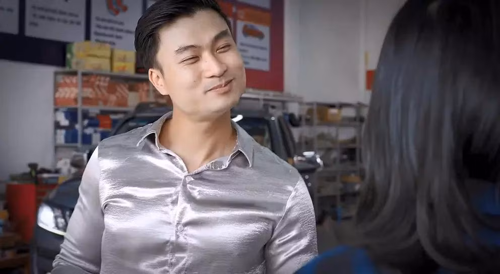 Sự "hề hước" trong từng biểu cảm của Trung khiến người xem không nhịn được cười.