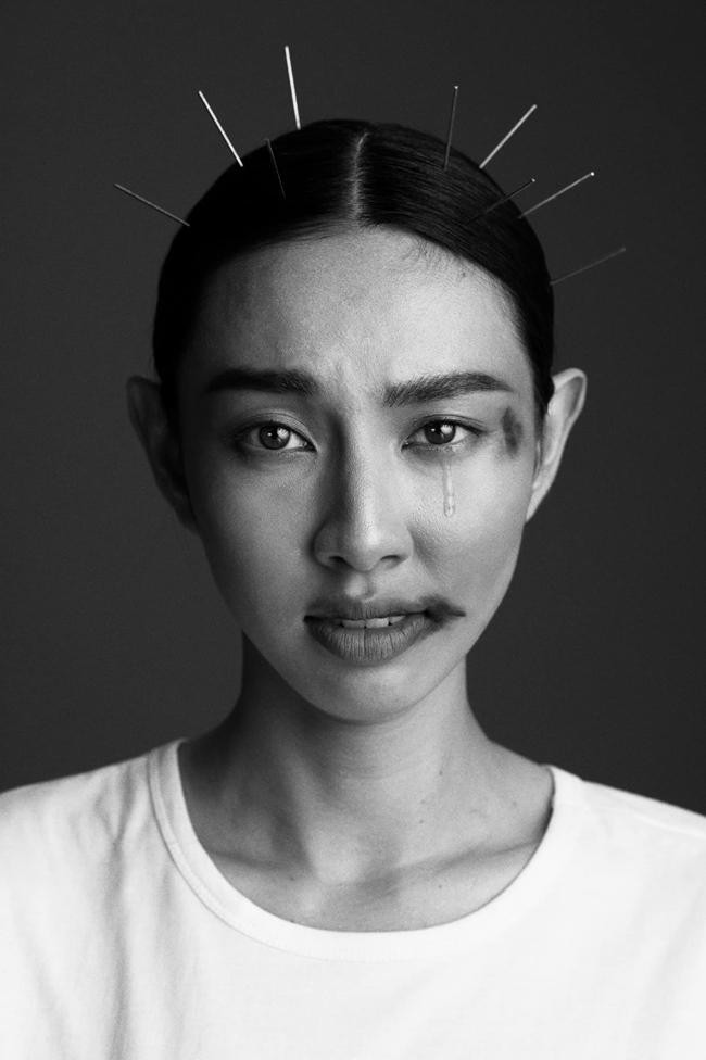 Thùy Tiên đã tái hiện lại hình ảnh em bé bị bạo hành, thu hút sự chú ý của cư dân mạng.