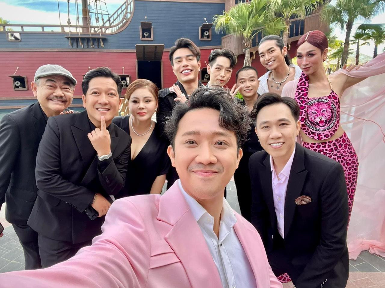 Đám cưới Diệu Nhi - Anh Tú quy tụ gần một nửa showbiz Việt tới tham gia. Đám cưới Diệu Nhi - Anh Tú quy tụ gần một nửa showbiz Việt tới tham gia.