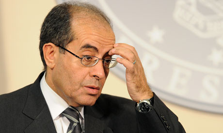 Chủ tịch Hội đồng dân tộc chuyển tiếp NTC – ông Mahmoud Jibril với những thách thức mới cho đất nước Libya non trẻ. Chủ tịch Hội đồng dân tộc chuyển tiếp NTC – ông Mahmoud Jibril với những thách thức mới cho đất nước Libya non trẻ.