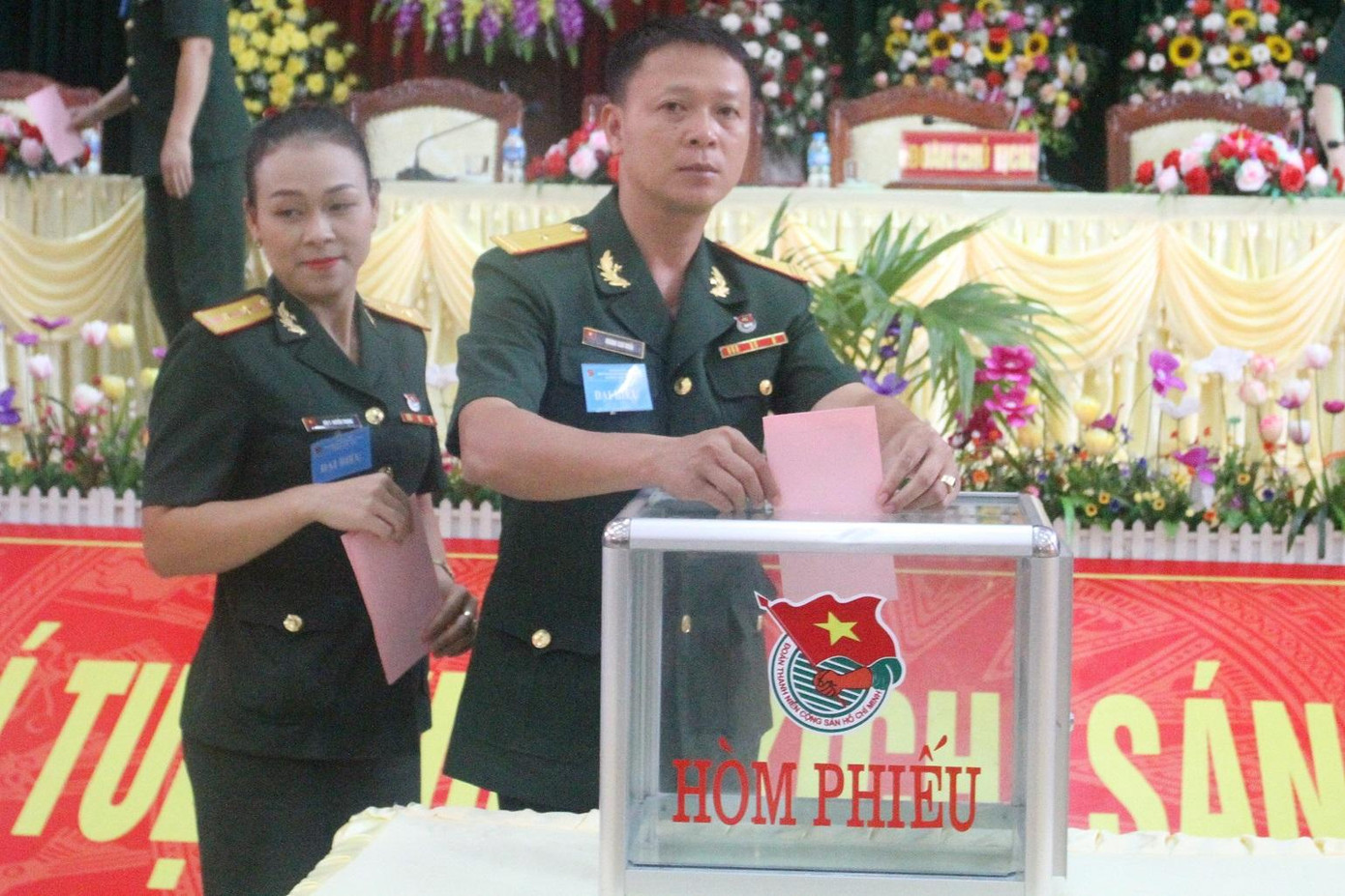 Bầu đoàn đại biểu đi dự đại hội Đoàn cấp trên