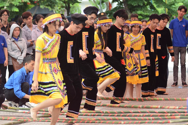 Thanh niên tham gia giao lưu tại Ngày hội. Ảnh: Văn Dũng-TTXVN Thanh niên tham gia giao lưu tại Ngày hội. Ảnh: Văn Dũng-TTXVN