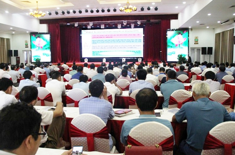 Quang cảnh buổi tập huấn