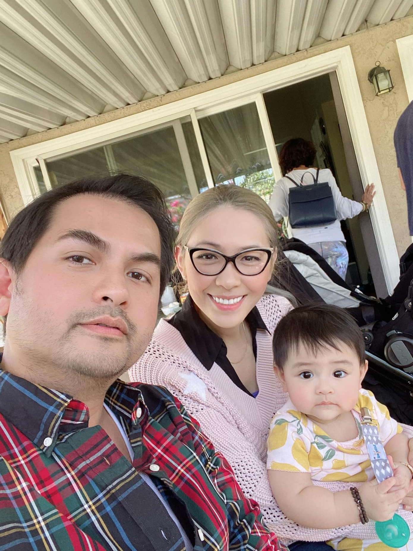 Đức Tiến cùng vợ mắc Covid-19. Ảnh: NVCC.