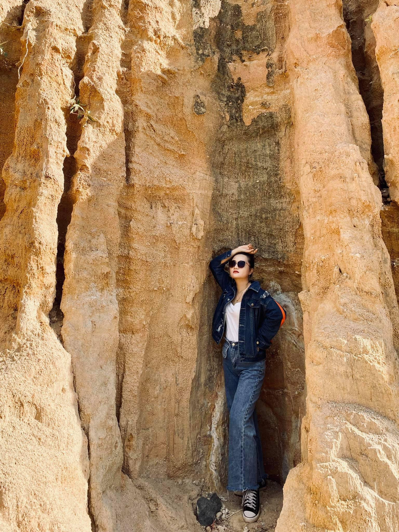 Để có những bức hình đẹp, du khách lưu ý nên đến dốc Vạn Long vào lúc sáng sớm hoặc chiều muộn. Khi ấy, nhiệt độ dễ chịu hơn và ánh nắng dịu, không quá gắt (Ảnh: Huyền tỷ review). Để có những bức hình đẹp, du khách lưu ý nên đến dốc Vạn Long vào lúc sáng sớm hoặc chiều muộn. Khi ấy, nhiệt độ dễ chịu hơn và ánh nắng dịu, không quá gắt (Ảnh: Huyền tỷ review).