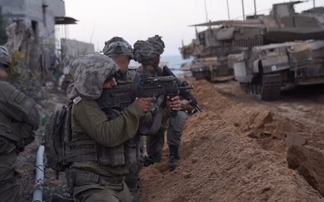 Binh sĩ Israel tham gia chiến dịch trên bộ ở Dải Gaza, ngày 10/11/2023. Ảnh: IDF Binh sĩ Israel tham gia chiến dịch trên bộ ở Dải Gaza, ngày 10/11/2023. Ảnh: IDF