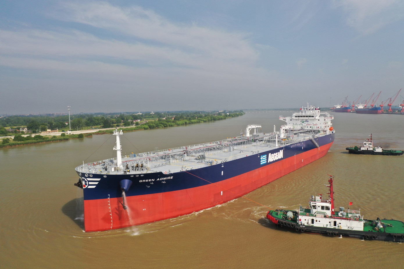 Tàu dầu Green Admire thuộc sở hữu Hy Lạp nhưng treo cờ Liberia. Ảnh: Aegean Shipping.