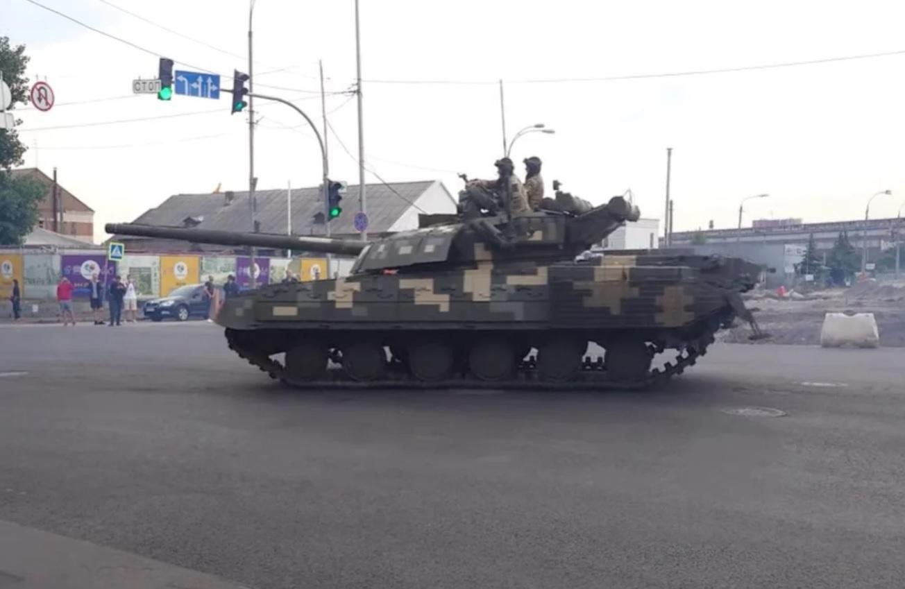 Xe tăng chiến đấu chủ lực T-64BM2 Xe tăng chiến đấu chủ lực T-64BM2