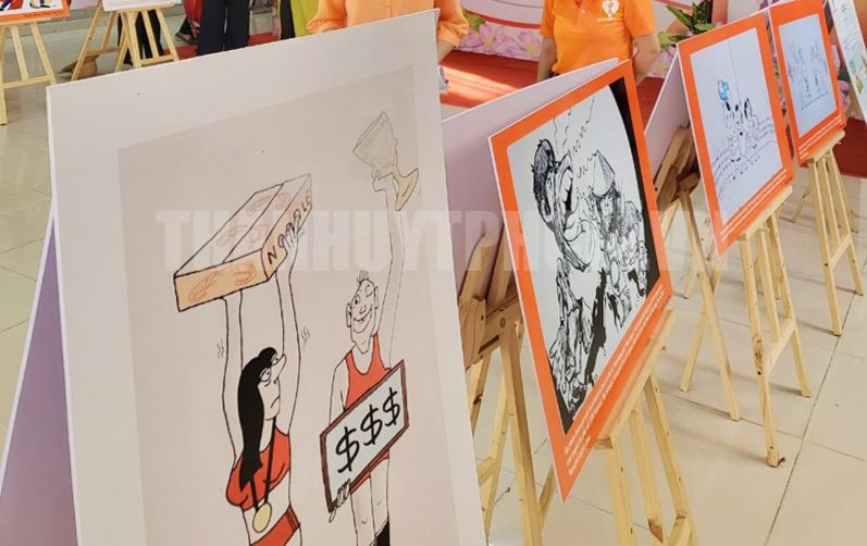 Một số tác phẩm triển lãm tại chương trình. Ảnh: Thanhuytphcm