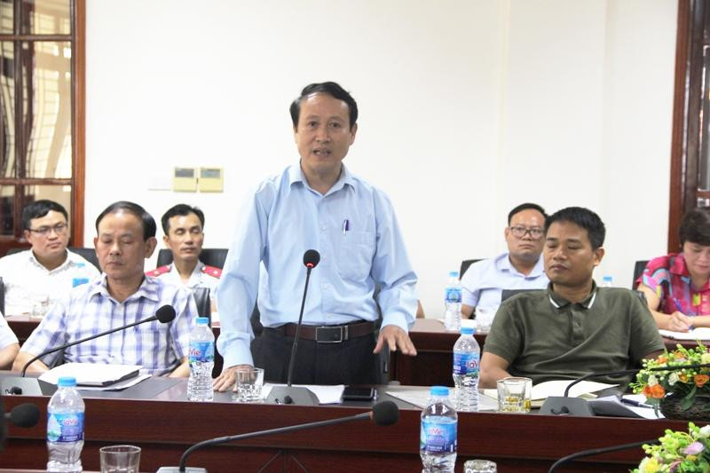 Ông Lê văn Dũng, Chánh Thanh tra Ban Dân tộc Thanh Hóa phát biểu tại Hội nghị Ông Lê văn Dũng, Chánh Thanh tra Ban Dân tộc Thanh Hóa phát biểu tại Hội nghị