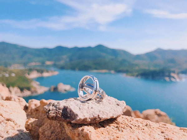 Khoảnh khắc Đàm Thu Trang bật khóc khi được Cường Đô La cầu hôn ảnh 1