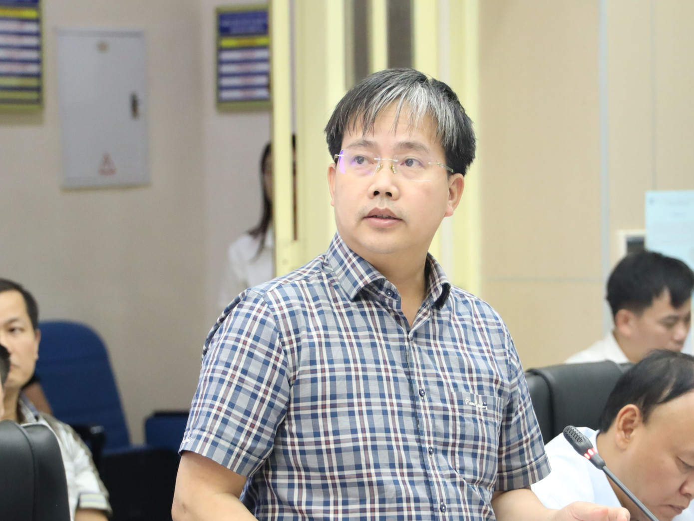 Ông Mai Văn Khiêm - Giám đốc Trung tâm Dự báo Khí tượng thủy văn quốc gia, thông tin về cơn bão số 7 Ông Mai Văn Khiêm - Giám đốc Trung tâm Dự báo Khí tượng thủy văn quốc gia, thông tin về cơn bão số 7