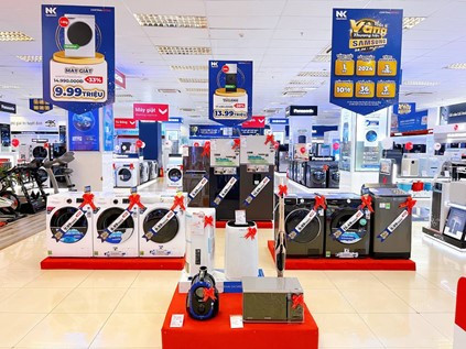 Vô vàn ưu đãi đến từ thương hiệu Samsung đang chờ đón quý khách hàng tại Nguyễn Kim. Vô vàn ưu đãi đến từ thương hiệu Samsung đang chờ đón quý khách hàng tại Nguyễn Kim.