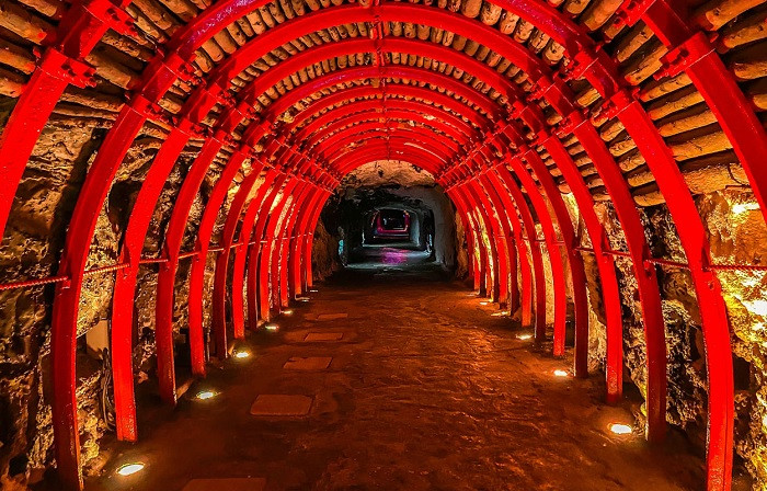 Nhà thờ muối xứ Zipaquira. Ảnh: Bogota Pass.