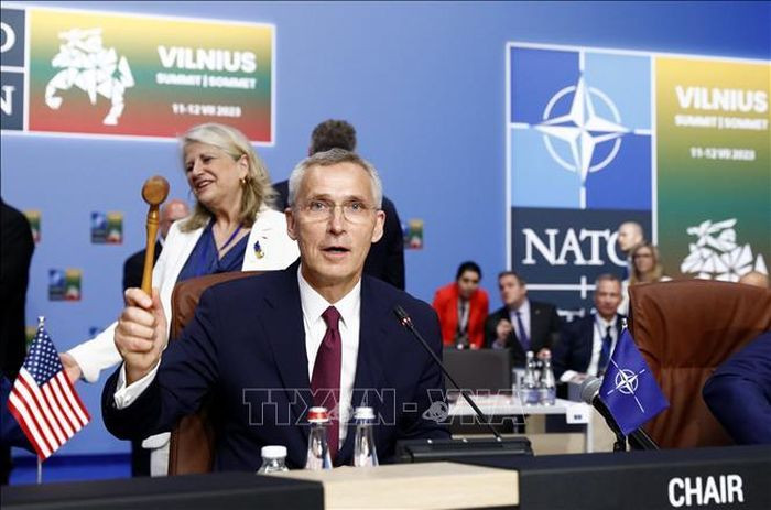 Tổng Thư ký NATO Jens Stoltenberg tại hội nghị thượng đỉnh ở Vilnius, ngày 11/7/2023. Ảnh: TTXVN