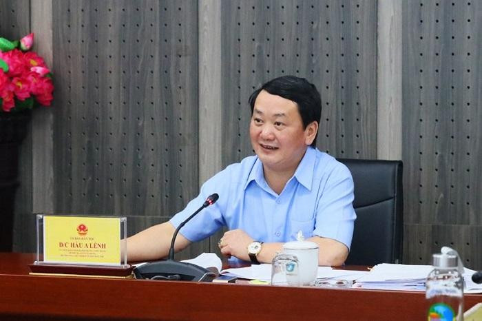 Bộ trưởng, Chủ nhiệm UBDT Hầu A Lềnh phát biểu chỉ đạo tại cuộc họp