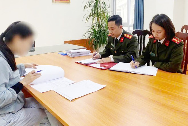 Cơ quan công an làm việc với chị H.T.L Cơ quan công an làm việc với chị H.T.L