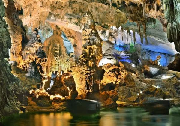 Thạch nhũ Động Phong Nha.