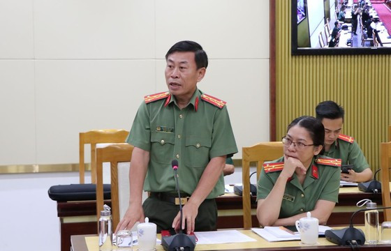 Lãnh đạo Công an TPHCM phát biểu tại buổi làm việc. Ảnh: TRẦN YÊN