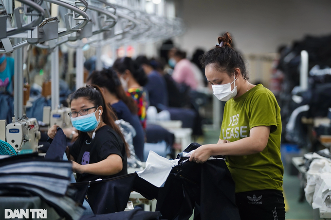 BHXH là chính sách giúp NLĐ luôn có một khoản tài chính đảm bảo cho cuộc sống sau này khi về già (Ảnh minh họa: CTV).