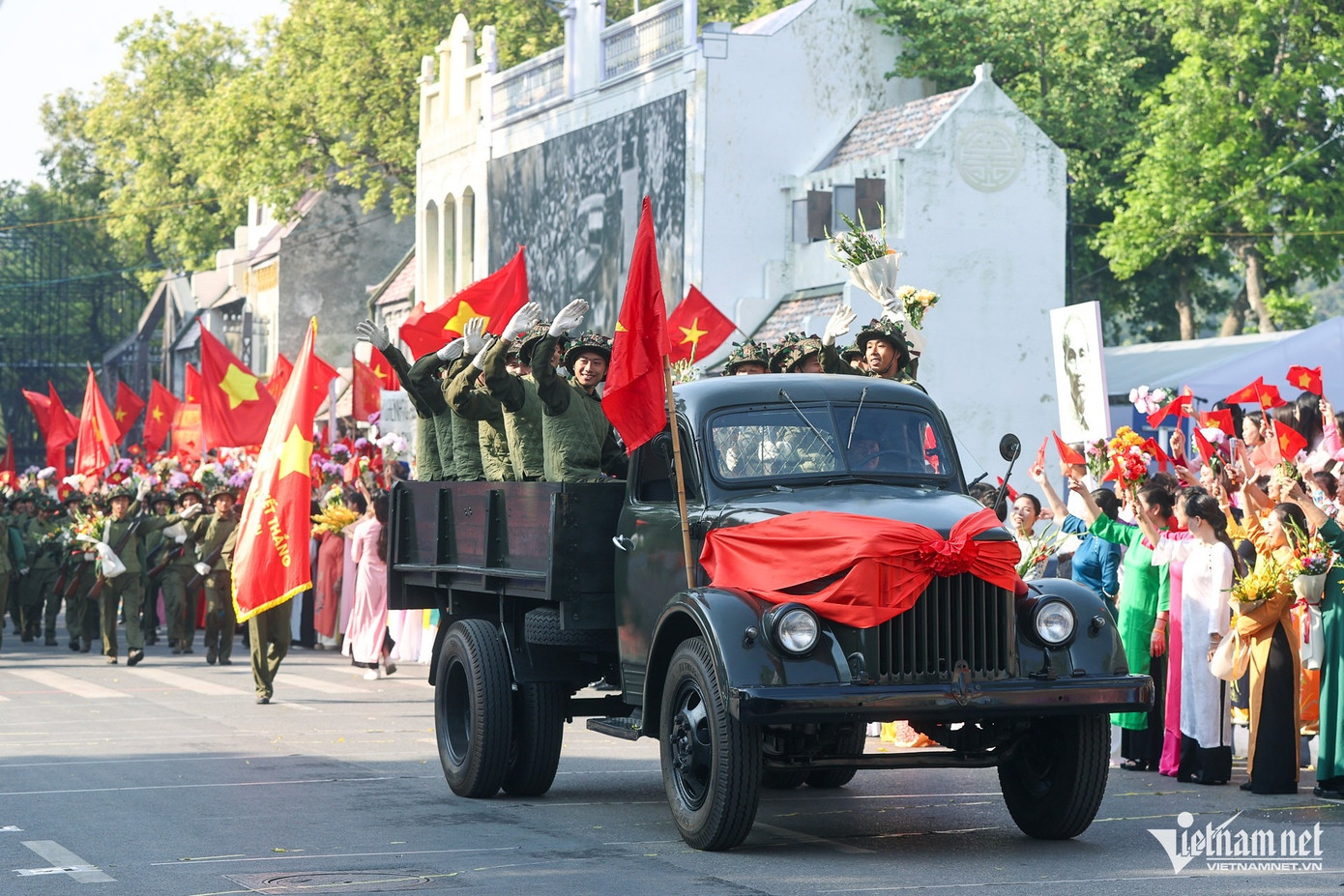 Sự kiện là Ngày hội lớn của Hà Nội, điểm nhấn quan trọng trong các hoạt động kỷ niệm 70 năm Ngày Giải phóng Thủ đô (10/10/1954-10/10/2024) và 25 năm đón nhận danh hiệu Thành phố vì hòa bình của UNESCO. Sự kiện là Ngày hội lớn của Hà Nội, điểm nhấn quan trọng trong các hoạt động kỷ niệm 70 năm Ngày Giải phóng Thủ đô (10/10/1954-10/10/2024) và 25 năm đón nhận danh hiệu Thành phố vì hòa bình của UNESCO.