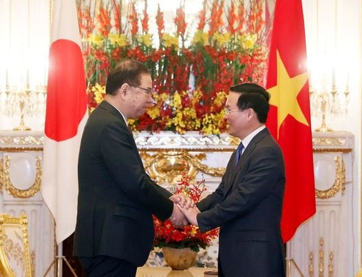 Chủ tịch nước Võ Văn Thưởng tiếp Chủ tịch Đảng Cộng sản Nhật Bản Shii Kazuo. (Ảnh: Thống Nhất/TTXVN)