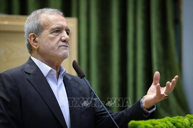 Tổng thống Iran Masoud Pezeshkian phát biểu tại Tehran. Ảnh: IRNA/TTXVN Tổng thống Iran Masoud Pezeshkian phát biểu tại Tehran. Ảnh: IRNA/TTXVN