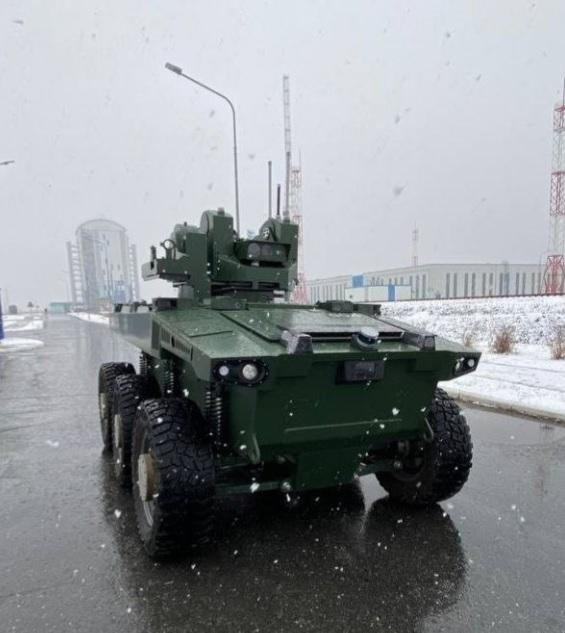 "Các bài kiểm tra bao gồm những nội dung sau: Tuần tra tự động trên các tuyến đường dành riêng cho việc bảo vệ cơ sở hạ tầng trên mặt đất; phát hiện những kẻ xâm nhập trong vành đai an ninh, xác định và đánh chặn; chiến đấu chống lại các hành động khủng bố và loại bỏ máy bay không người lái", theo ông Rogozin. "Các bài kiểm tra bao gồm những nội dung sau: Tuần tra tự động trên các tuyến đường dành riêng cho việc bảo vệ cơ sở hạ tầng trên mặt đất; phát hiện những kẻ xâm nhập trong vành đai an ninh, xác định và đánh chặn; chiến đấu chống lại các hành động khủng bố và loại bỏ máy bay không người lái", theo ông Rogozin.