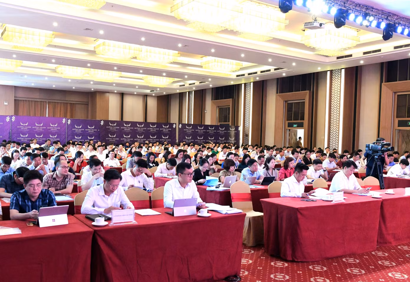 Toàn cảnh Hội nghị