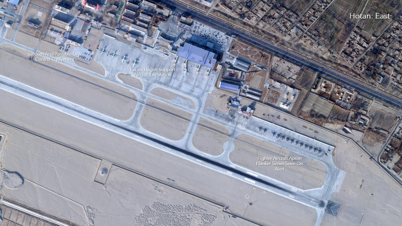 Ngoài đường băng mới, một số khu vực hậu cần và bảo trì mới đã được Trung Quốc xây dựng, bao gồm một số nhà chứa máy bay được sử dụng để tổ chức các hoạt động của máy bay không người lái (UAV).