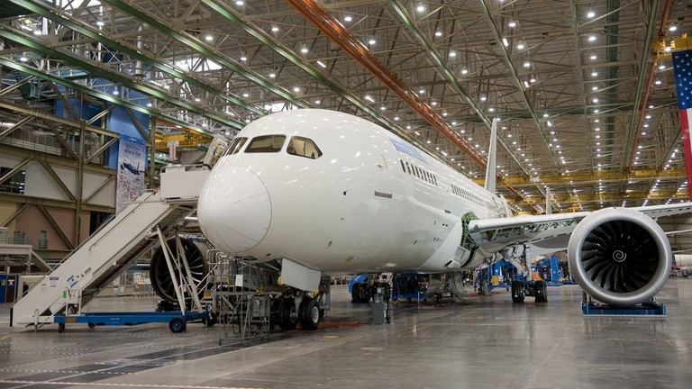 Một chiếc máy bay nằm trong cơ sở sản xuất của Boeing. Ảnh: SAUL LOEB/AFP. Một chiếc máy bay nằm trong cơ sở sản xuất của Boeing. Ảnh: SAUL LOEB/AFP.