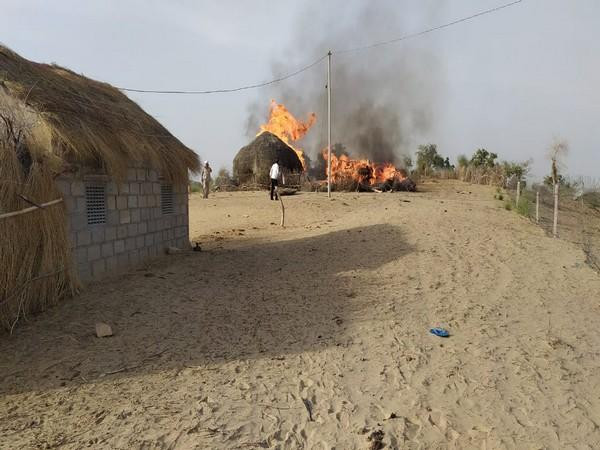 Hiện trường vụ máy bay rơi.