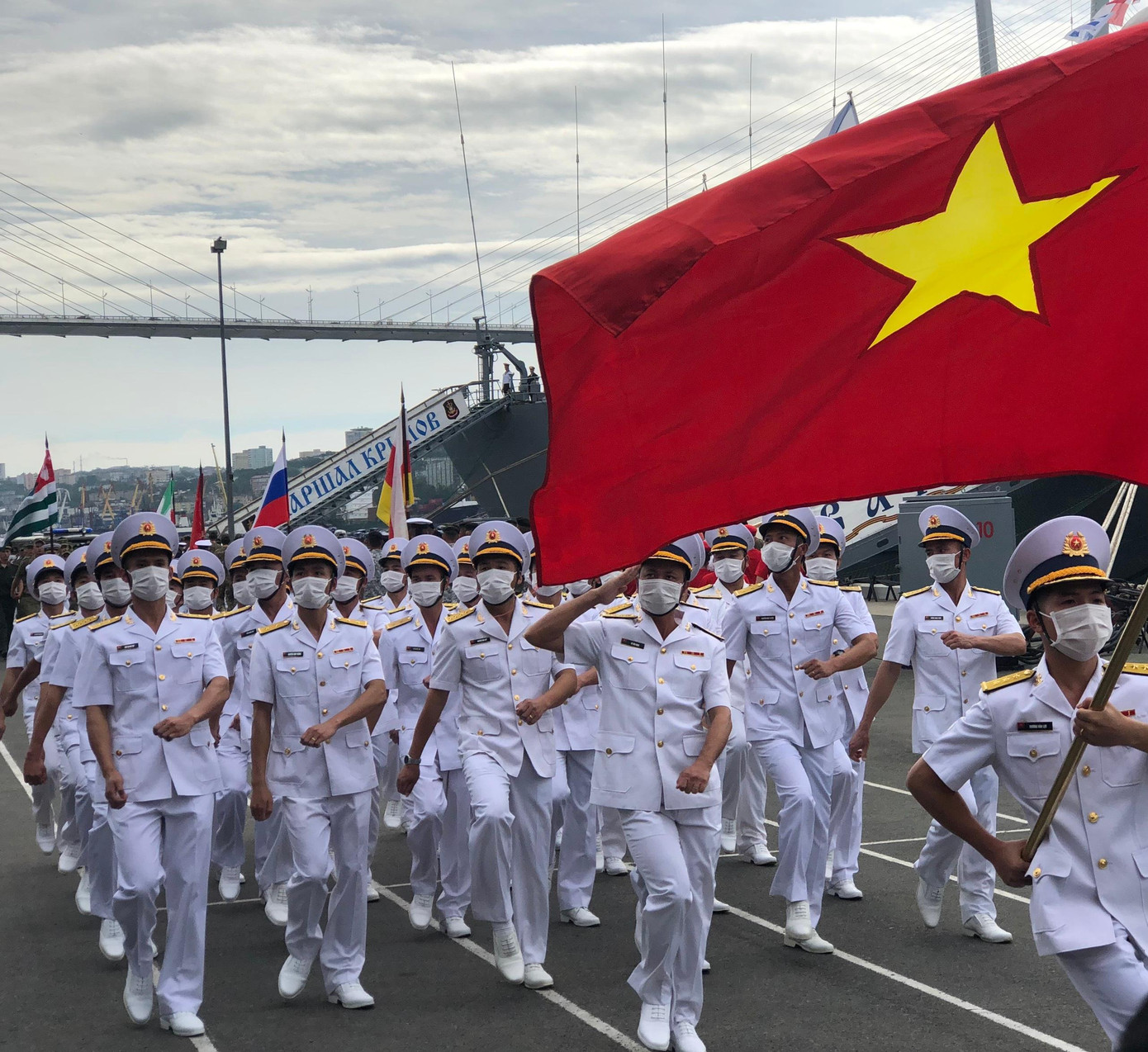 Lễ bế mạc môn thi “Cúp biển” và môn thi “Đổ bộ đường biển” diễn ra ở TP Vladivostok trong khuôn khổ Army Games 2021. Ảnh: Hải Âu Lễ bế mạc môn thi “Cúp biển” và môn thi “Đổ bộ đường biển” diễn ra ở TP Vladivostok trong khuôn khổ Army Games 2021. Ảnh: Hải Âu