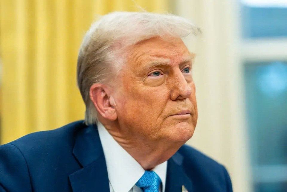 Tổng thống Mỹ Donald Trump cho biết sẽ hoãn áp thuế một tháng để thực hiện các cuộc đàm phán tiếp theo. Ảnh: New York Times. Tổng thống Mỹ Donald Trump cho biết sẽ hoãn áp thuế một tháng để thực hiện các cuộc đàm phán tiếp theo. Ảnh: New York Times.