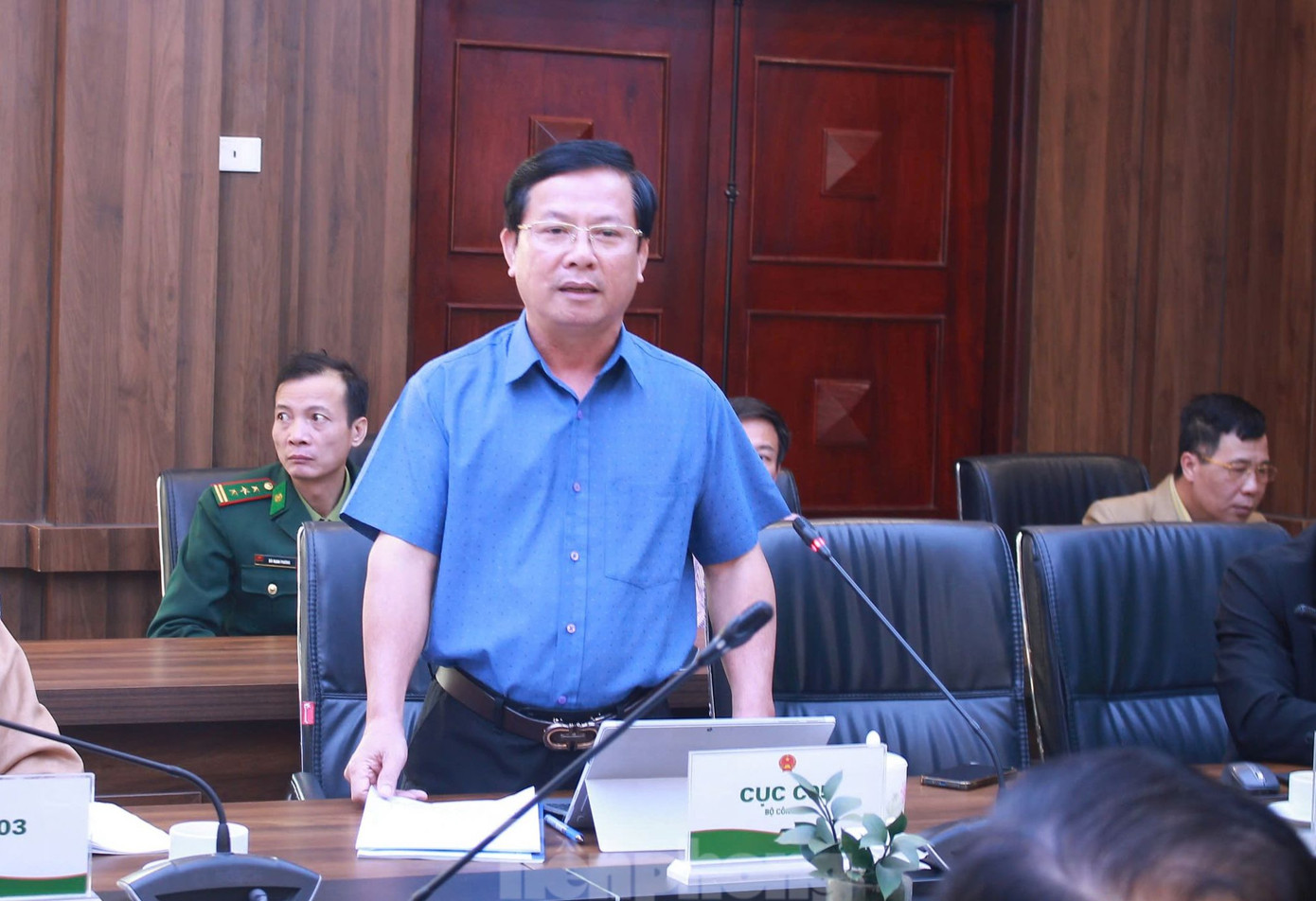 Đại tá Lê Thơm - Phó Cục trưởng C05. Đại tá Lê Thơm - Phó Cục trưởng C05.