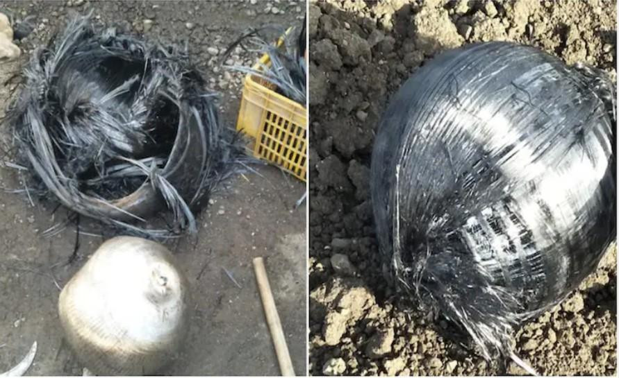 Vật thể giống như quả bóng đã được tìm thấy bởi những người dân làng và khiến họ vô cùng hoang mang, họ đã ngay lập tức gọi cho cảnh sát địa phương.